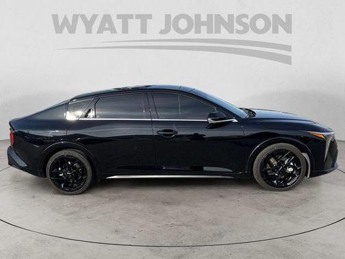 Aurora Black Pearl 2025 Kia K4 GT-Line Turbo