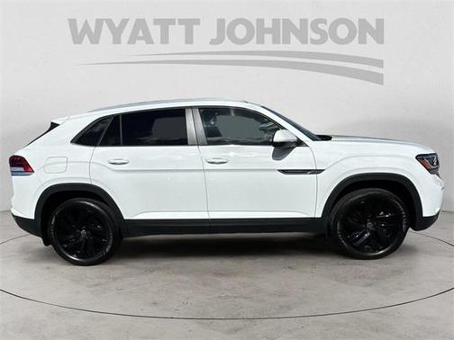 2023 Volkswagen Atlas Cross Sport 2.0T SE w/Technology 4MOTION
