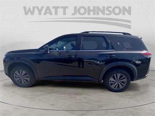 2025 Nissan Pathfinder SV FWD