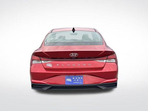 2021 Hyundai ELANTRA SE