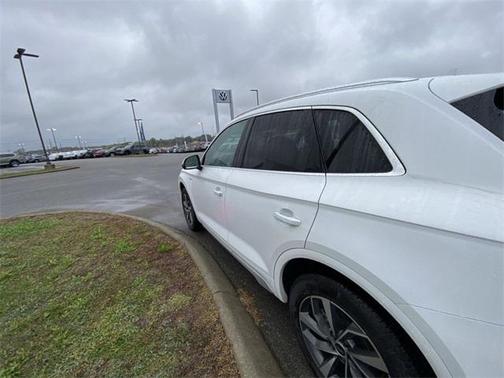 2022 Audi Q5 45 S line Premium Plus