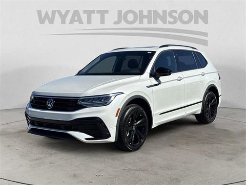 2023 Volkswagen Tiguan 2.0T SE R-Line Black