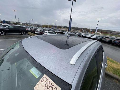 2024 Volkswagen Atlas Cross Sport 2.0T SE w/Technology 4MOTION