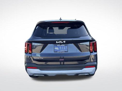 2025 Kia Sorento LX