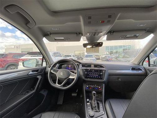 2024 Volkswagen Tiguan 2.0T SE