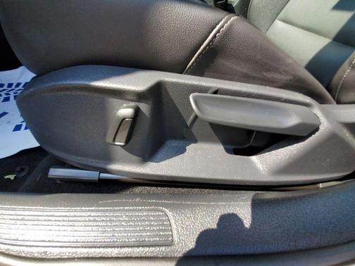 2015 Volkswagen Golf Auto TSI SE