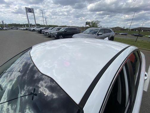 Snow White Pearl 2019 Kia Optima LX