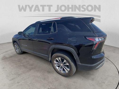 Mosaic Black Metallic 2025 Chevrolet Equinox 1LT