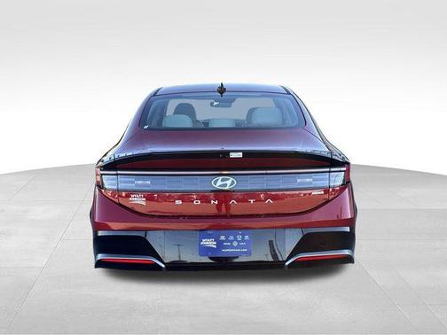 2024 Hyundai SONATA Hybrid SE