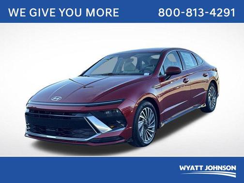 2024 Hyundai SONATA Hybrid SE