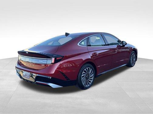 2024 Hyundai SONATA Hybrid SE