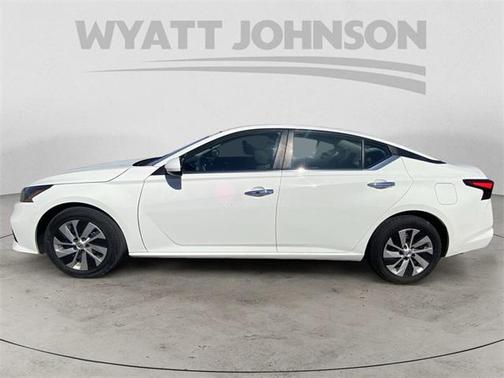 2022 Nissan Altima S FWD