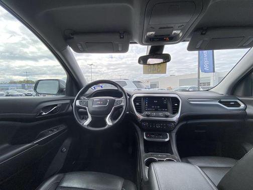 2023 GMC Acadia FWD SLT