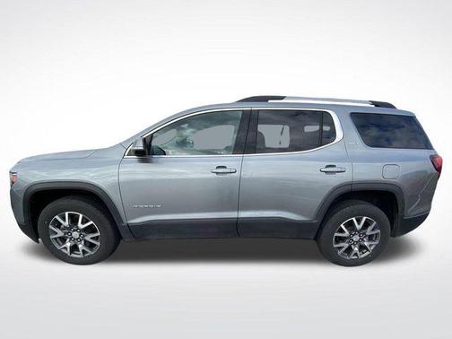 2023 GMC Acadia FWD SLT