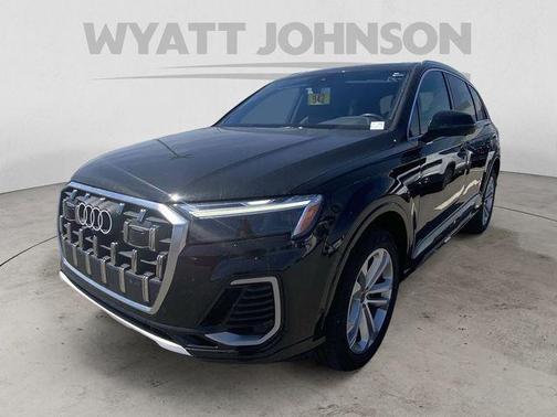 Mythos Black Metallic 2025 Audi Q7 55 Premium Plus