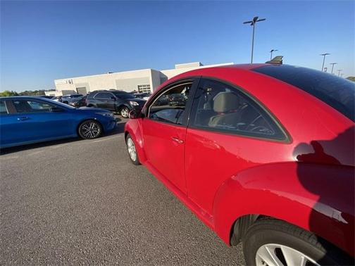 2010 Volkswagen New Beetle 2.5L