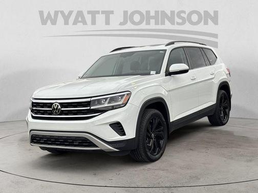 2022 Volkswagen Atlas 3.6L SE w/Technology