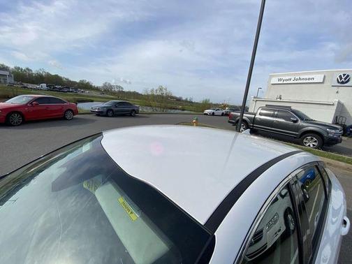 Snow White Pearl 2025 Kia K5 LXS