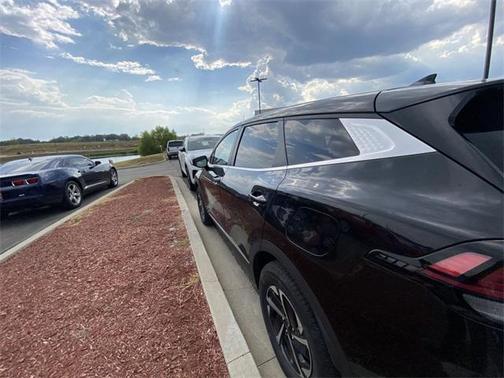 2023 Kia Sportage Hybrid LX