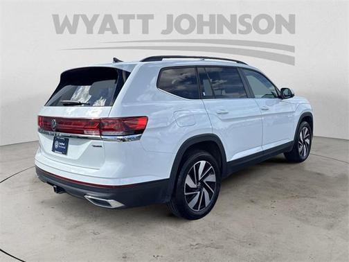 2024 Volkswagen Atlas 2.0T SE w/Technology 4MOTION