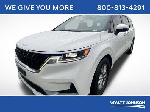 2022 Kia Carnival LXS