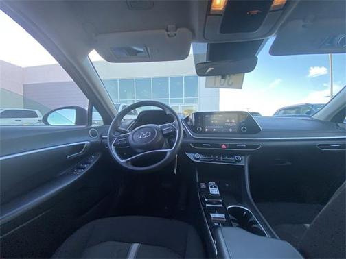 2023 Hyundai SONATA SE