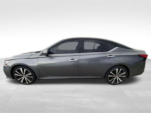 2020 Nissan Altima Platinum FWD