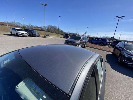 2023 Nissan Versa 1.6 SV