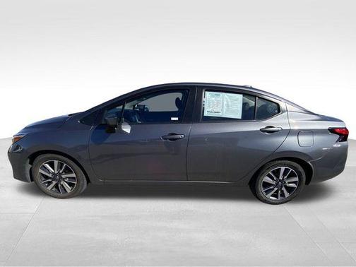 2023 Nissan Versa 1.6 SV