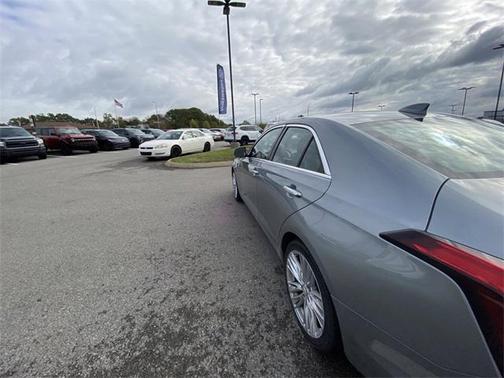 2023 Cadillac CT4 Premium Luxury