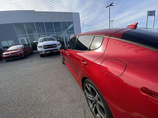 2018 Kia Stinger GT2