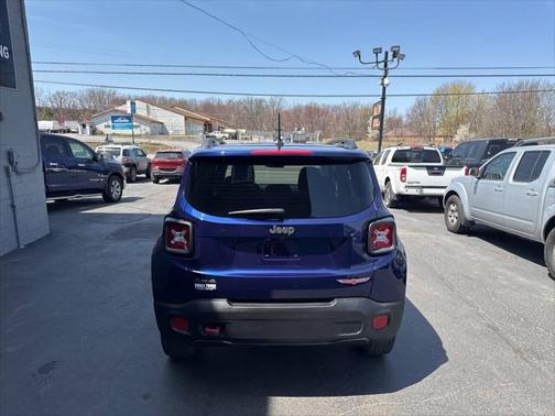 2016 Jeep Renegade Trailhawk