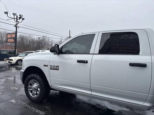 2016 RAM 2500 Tradesman 4x4 4dr Crew Cab 8 ft. LB Pickup
