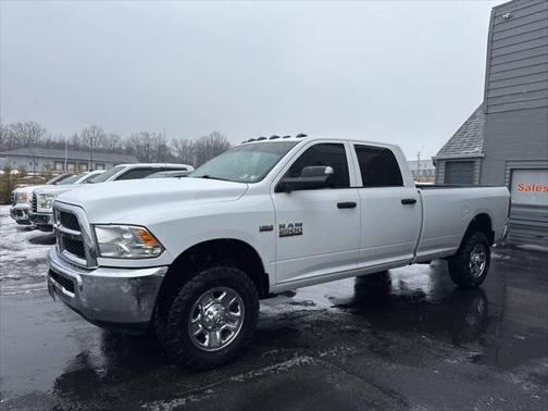 2016 RAM 2500 Tradesman 4x4 4dr Crew Cab 8 ft. LB Pickup