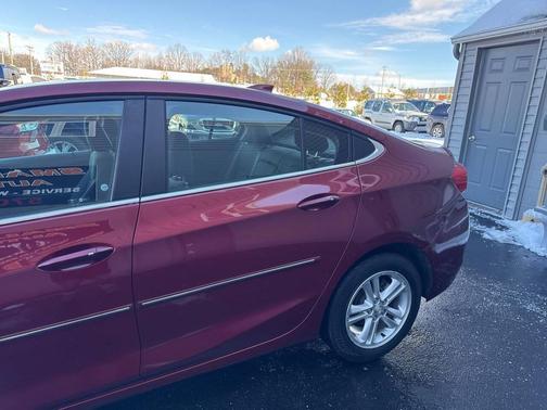 2017 Chevrolet Cruze LT