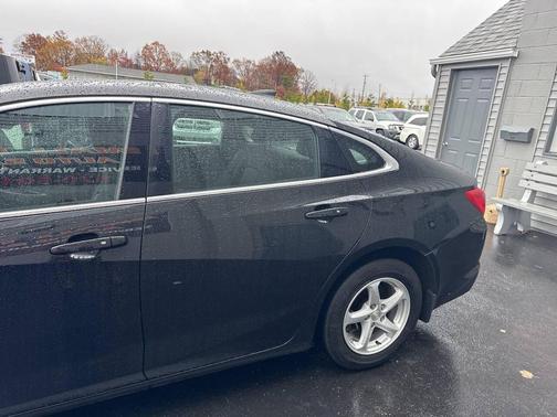 2017 Chevrolet Malibu 1LS