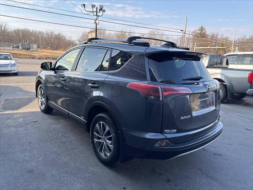 2017 Toyota RAV4 Hybrid XLE