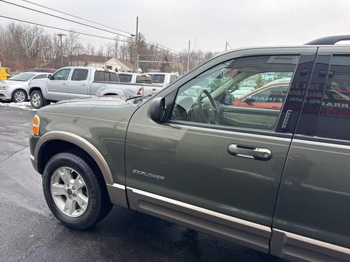 2004 Ford Explorer Eddie Bauer