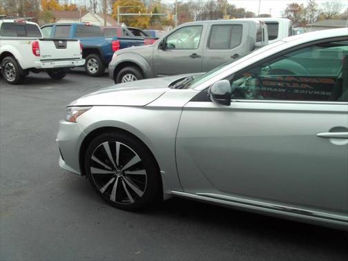2020 Nissan Altima 2.5 SR AWD 4dr Sedan