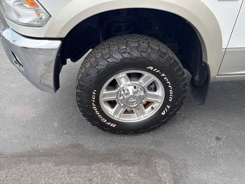 2011 Dodge Ram 2500 Laramie 4x4 4dr Crew Cab 6.3 ft. SB Pickup