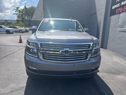 Gray 2019 Chevrolet Tahoe Premier