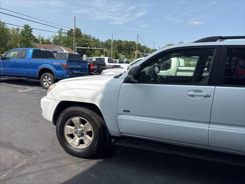 2004 Toyota 4Runner SR5