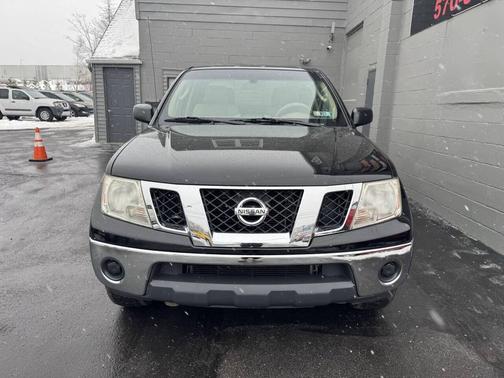 2009 Nissan Frontier SE Crew Cab