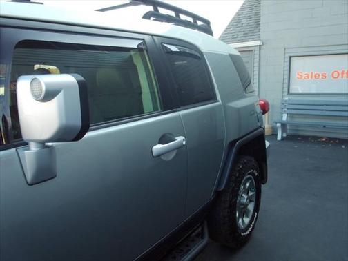 2012 Toyota FJ Cruiser Base