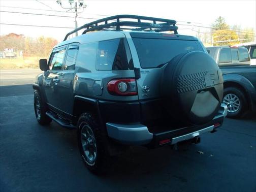 2012 Toyota FJ Cruiser Base