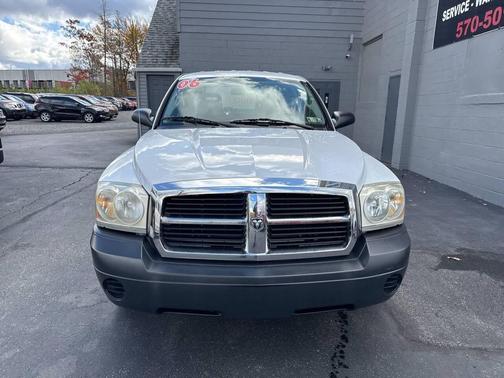 2006 Dodge Dakota ST Quad Cab