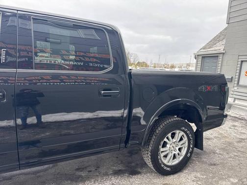 Black 2017 Ford F-150 Lariat
