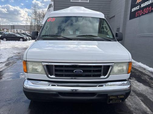2003 Ford E150 Cargo