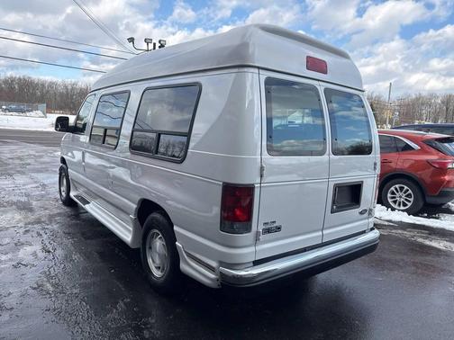2003 Ford E150 Cargo