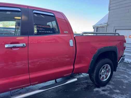 2014 Toyota Tundra SR5